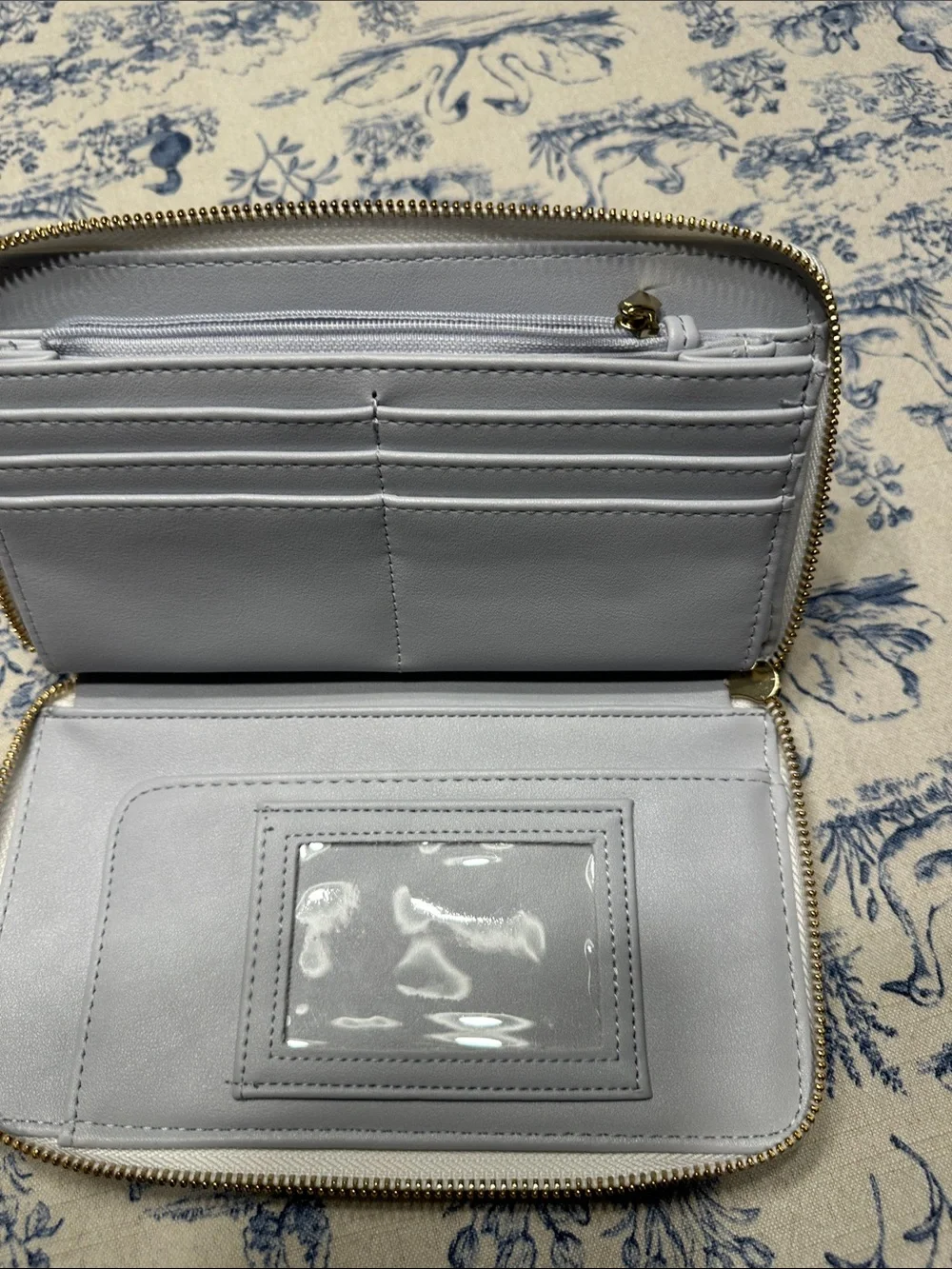 Betsey Johnson zip around